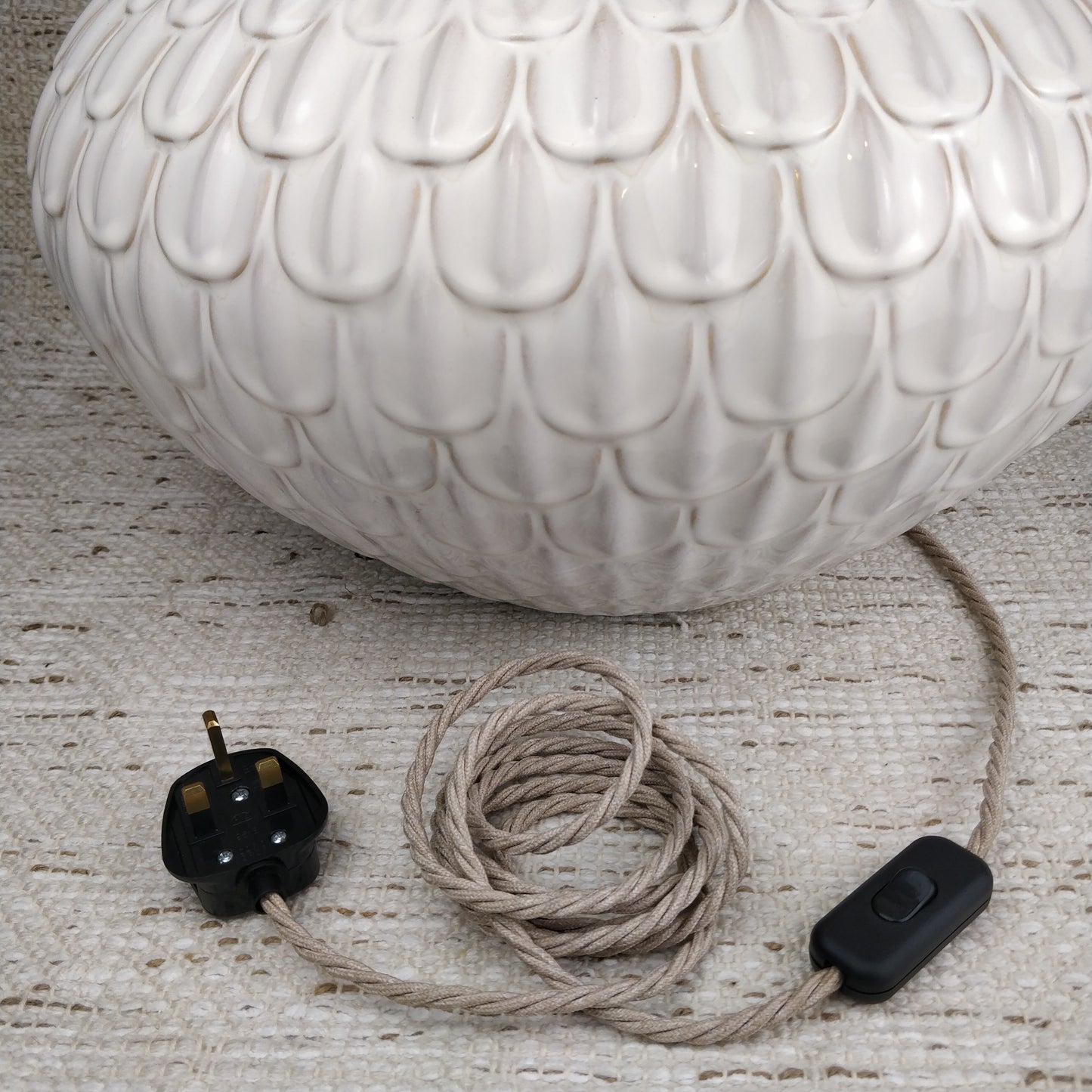 Appreciate Things White Ceramic Table Lamp Medium