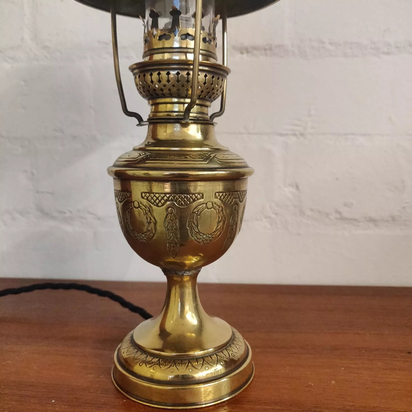 Art Nouveau C.1900 French Brass Oil Lamp.